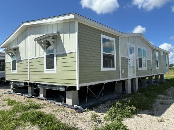 2027 Champion Home Builders, Inc. mobile Home