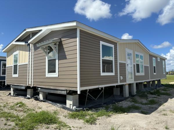 2027 Champion Home Builders, Inc. mobile Home