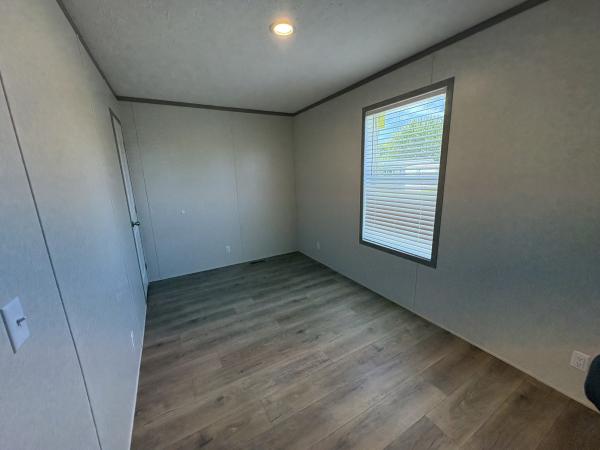 2027 Champion RAP1666H32212 Mobile Home
