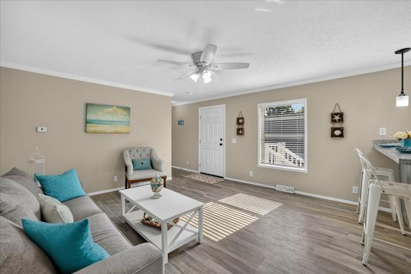 2026 Adventure MOJAVE 6702UMH  Home