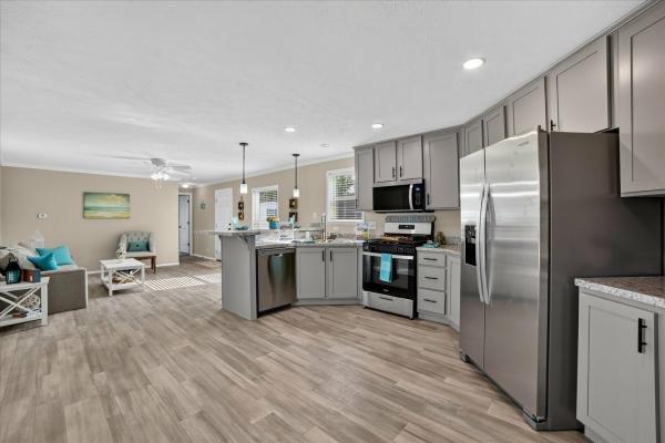 2026 Adventure MOJAVE 6702UMH  Home