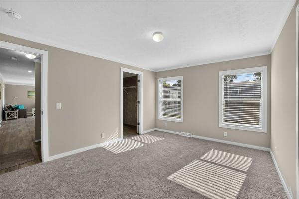 2026 Adventure MOJAVE 6702UMH  Home