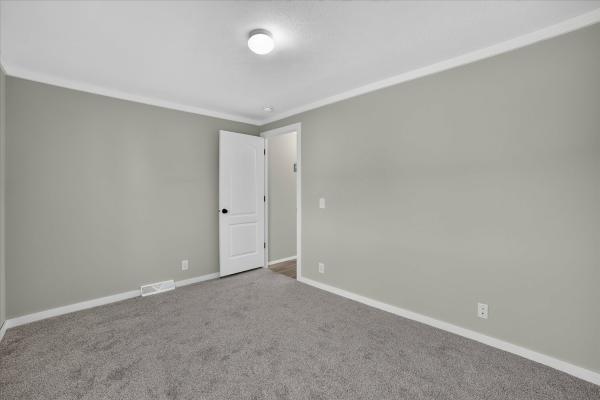 2026 Adventure MOJAVE 6702UMH  Home