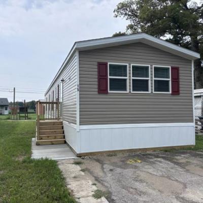 Mobile Home at 27 Crestwood Drive #0015 Middletown, IN 47356