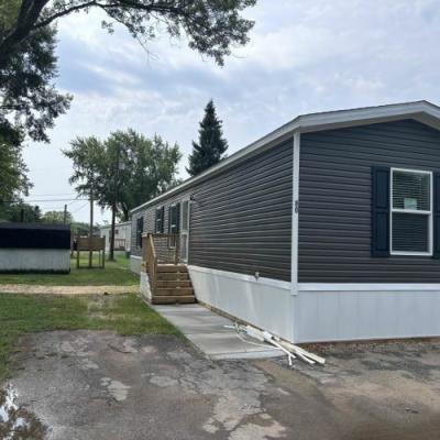 Mobile Home at 27 Crestwood Drive #0080 Middletown, IN 47356
