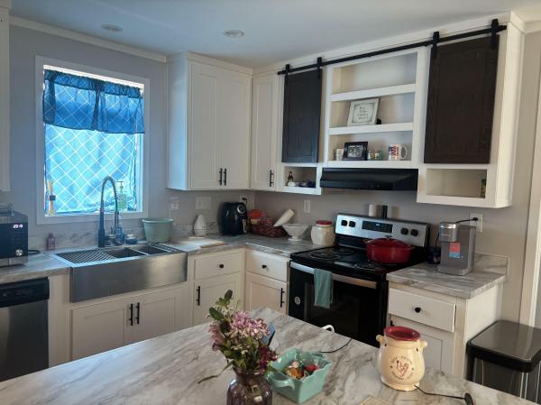 Photo 1 of 2 of home located at 1602 Stifftail Duck Rd. Columbia, TN 38401