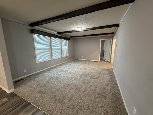 2023 CLAYTON RUTLEDGE 25RGR28684AH23  Home