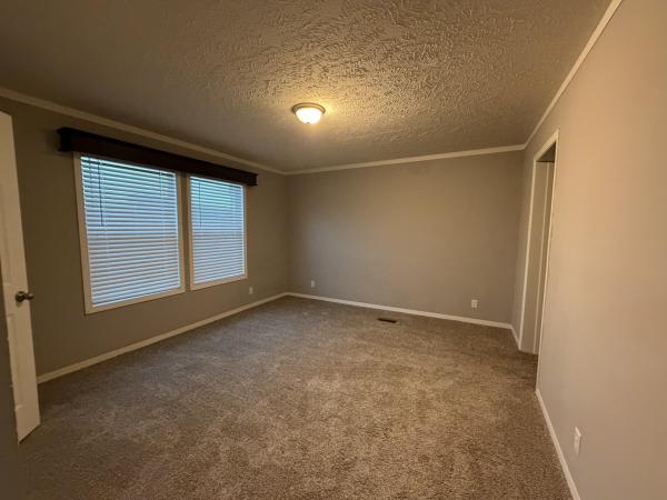 2023 CLAYTON RUTLEDGE 25RGR28684AH23  Home