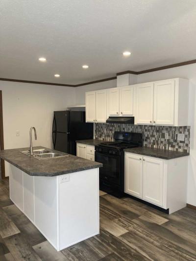 Photo 3 of 12 of home located at 6901 SE 14th St, #75 Des Moines, IA 50320