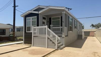 Photo 2 of 8 of home located at 13440 S Lakewood Blvd 100 Bellflower, CA 90706