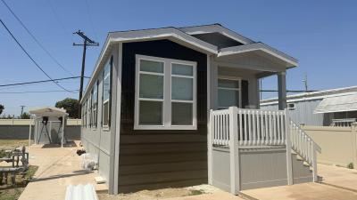 Photo 4 of 8 of home located at 13440 S Lakewood Blvd 100 Bellflower, CA 90706