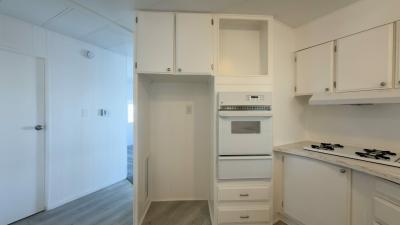 Photo 5 of 8 of home located at 701 Montara Rd 237 Barstow, CA 92311