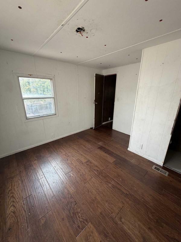 1977 DET Manufactured Home