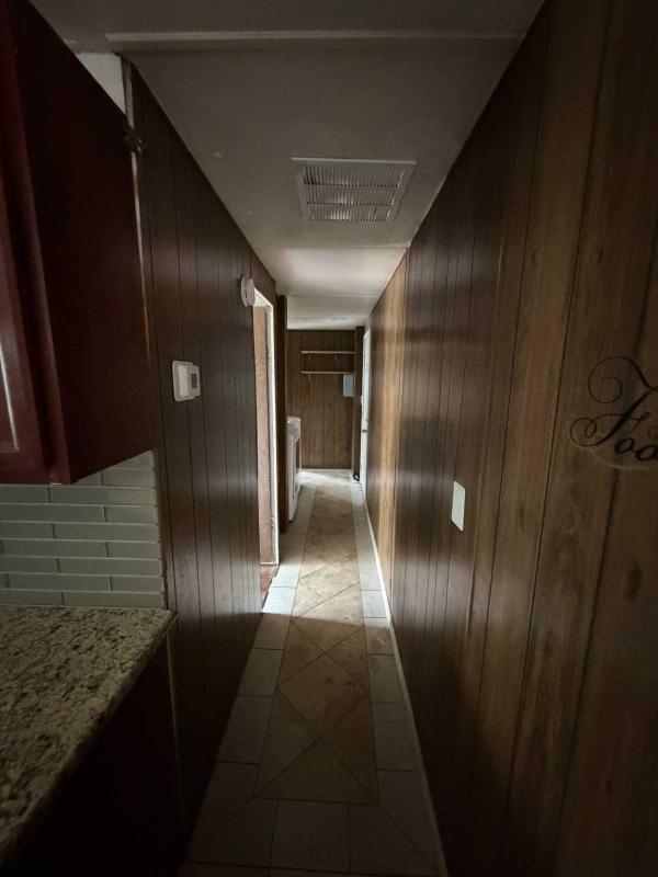 1977 DET Manufactured Home