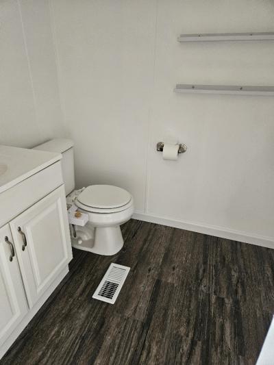 Photo 3 of 6 of home located at 9 Daisy Lane Newark, DE 19713