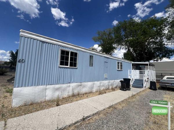 1972 HILLCREST Mobile Home For Sale