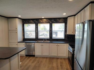 Photo 5 of 19 of home located at 136 Erin Lane Scottsbluff, NE 69361