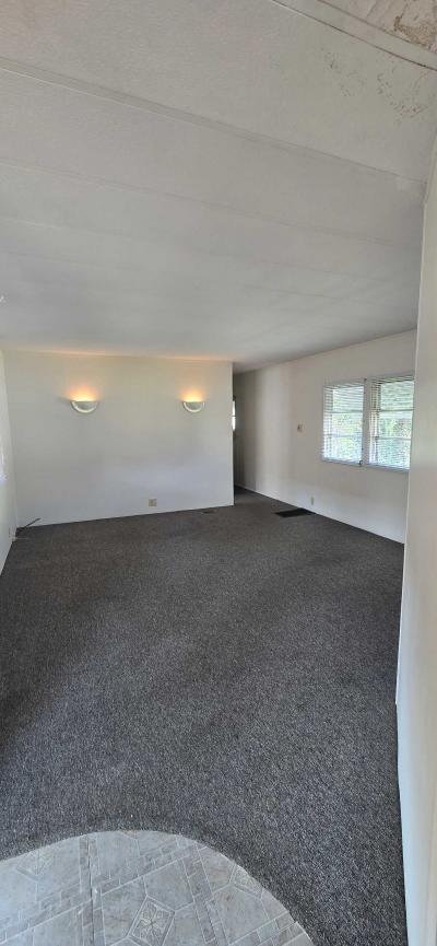 Photo 4 of 12 of home located at 102 Lancer Lane, #130 Lansing, MI 48906