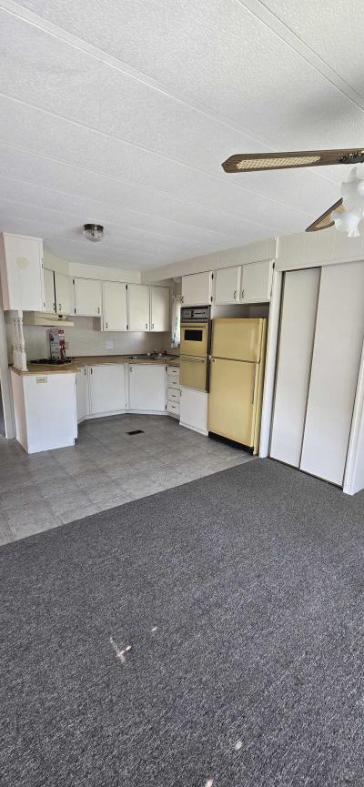 Photo 5 of 12 of home located at 102 Lancer Lane, #130 Lansing, MI 48906