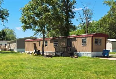 Mobile Home at 81 Deerwood Park , Il Centralia, IL 62801