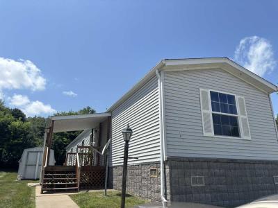 Mobile Home at 1610 E Robinson St, Lot 107 Knoxville, IA 50138