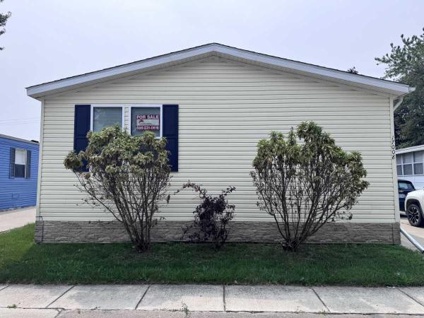 Photo 1 of 2 of home located at 17008 Oliver Dr Macomb, MI 48044