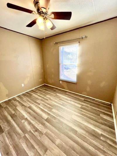 Photo 4 of 11 of home located at 114 English Village Park Nixa, MO 65714