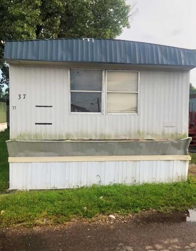 Mobile Home at 37 Mahoning Ave Rantoul, IL 61866