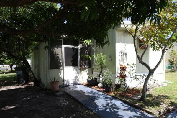 1971 VILL Manufactured Home