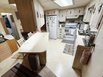 Photo 3 of 27 of home located at 7100 Ulmerton Rd. Largo, FL 33771