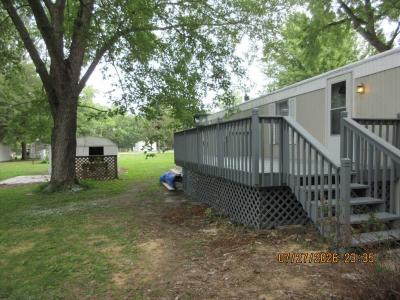 Mobile Home at 1705 D Ave Muscatine, IA 52761