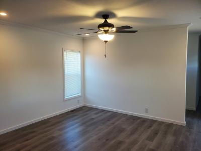 Photo 3 of 10 of home located at 6591 Laramie Dr Romulus, MI 48174