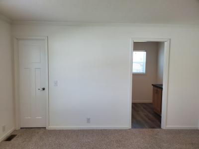 Photo 4 of 10 of home located at 6591 Laramie Dr Romulus, MI 48174
