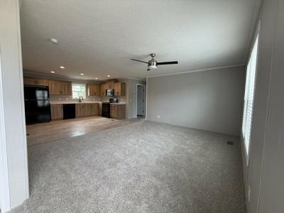 Photo 2 of 8 of home located at 523 Red Beech Drive Flint, MI 48506