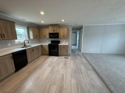 Photo 4 of 8 of home located at 523 Red Beech Drive Flint, MI 48506