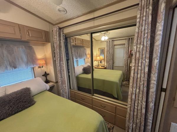 1992 Mobile Home