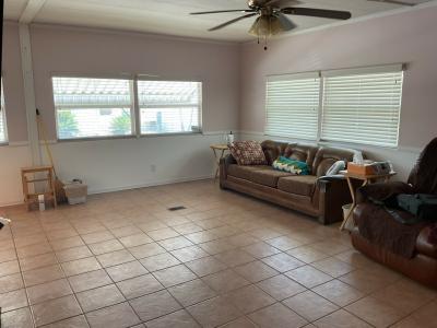 Photo 3 of 8 of home located at 15444 Lakeshore Villa St Tampa, FL 33613