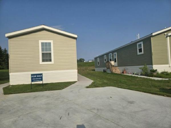 2025 Champion - Highland - Worthington Mobile Home For Sale