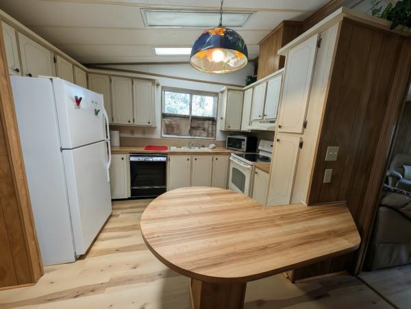 1984 Palm Harbor 1234567 Mobile Home