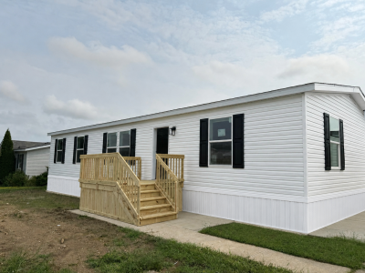 Mobile Home at 7214 Kensington Drive East Fort Wayne, IN 46818
