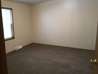 Photo 5 of 8 of home located at 424 East Aberdeen Drive Holland, OH 43528