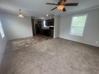 Mobile Home at 20664 Seneca Dr Clinton Township, MI 48036