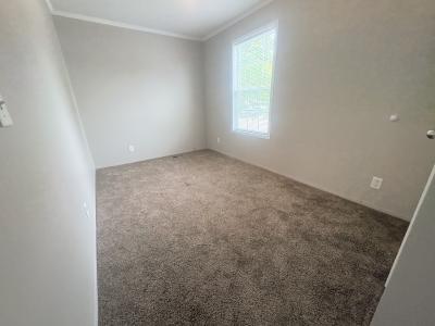 Photo 5 of 6 of home located at 20664 Seneca Dr Clinton Township, MI 48036