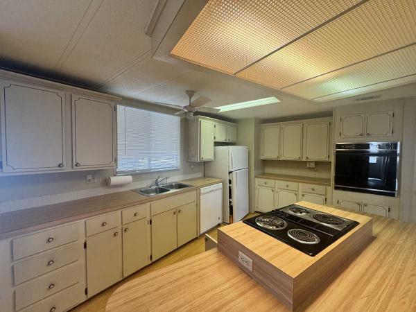 1985 Fleetwood Glenbrook Mobile Home