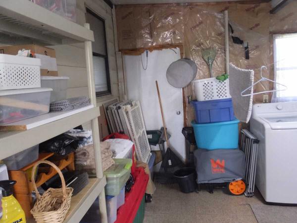 1987 Schulte Manufactured Home