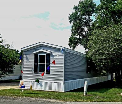 Photo 2 of 7 of home located at Lot 9 1000 E. Kenzie Steet Riverton, IL 62561