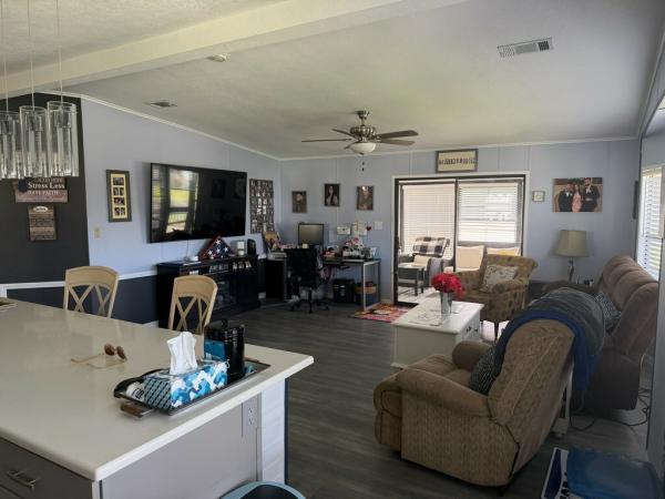 1988 Manufactured Home