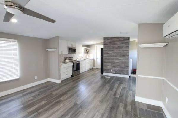 2000 WEST Manufactured Home