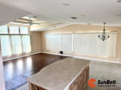 Photo 5 of 43 of home located at 908 Travino Drive Lady Lake, FL 32159