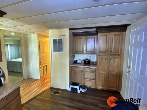 1976 HOME Mobile Home